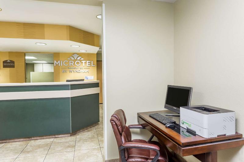 Microtel Inn Боулинг Грин Экстерьер фото