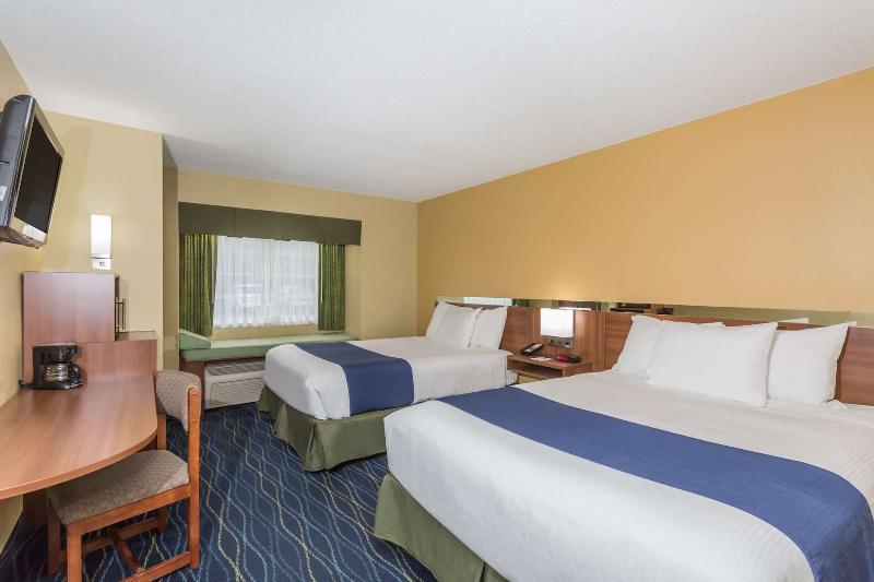 Microtel Inn Боулинг Грин Экстерьер фото